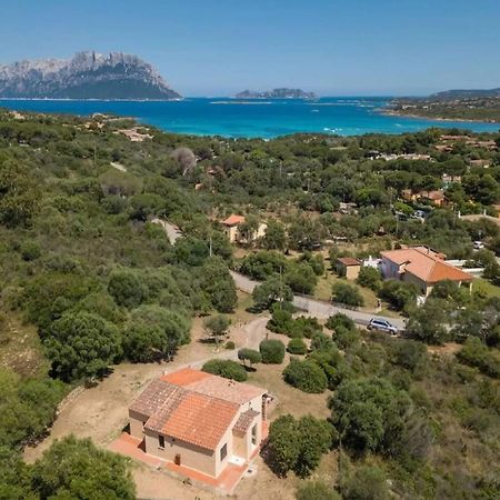 Appealing Apartment Near The Sea Porto Istana Exterior photo